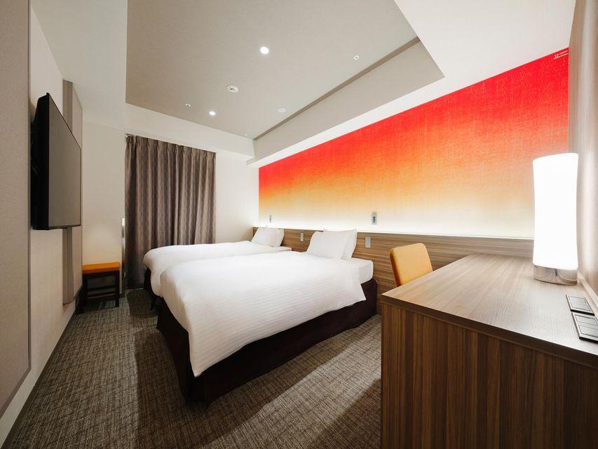 Room, Twin Beds, New Wing