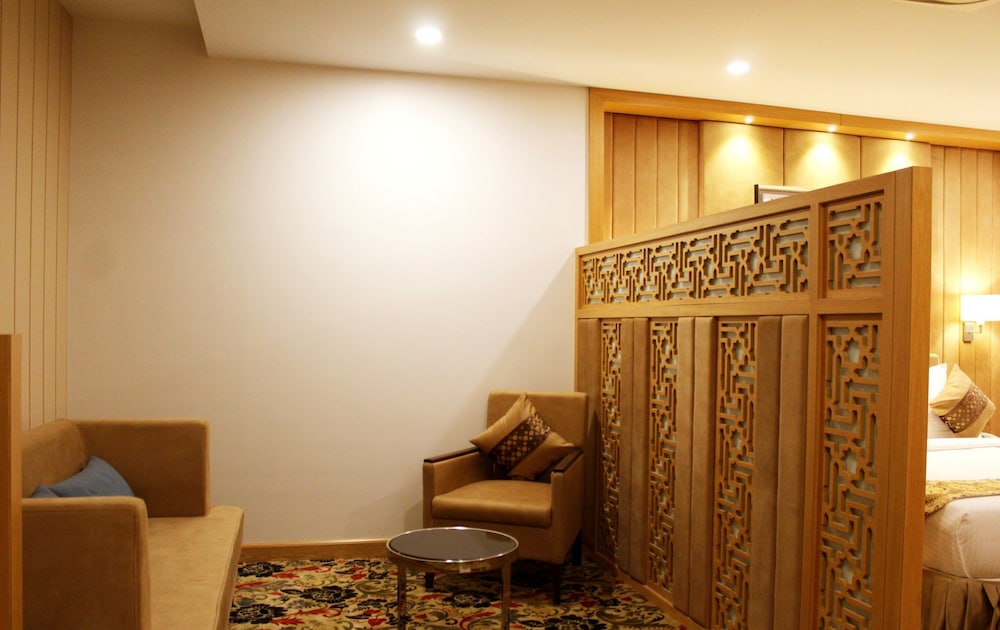 Blu Feather Hotel & Spa 48/69