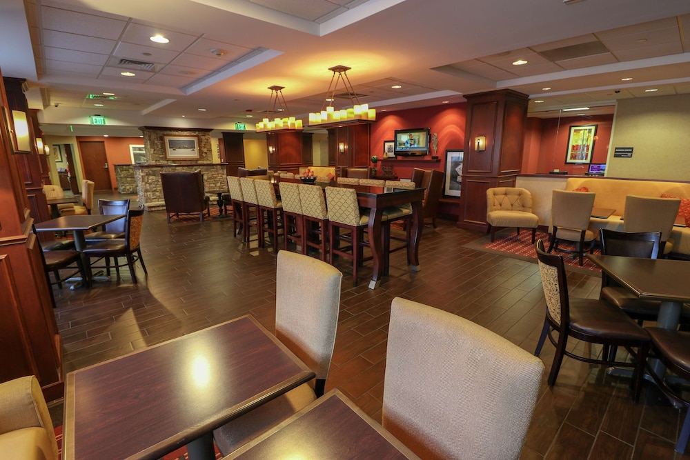 Hampton Inn Lincolnton Nc 28/37