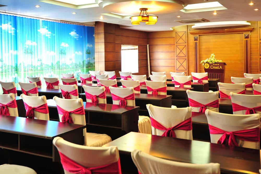 Camela Hotel & Resort 51/65