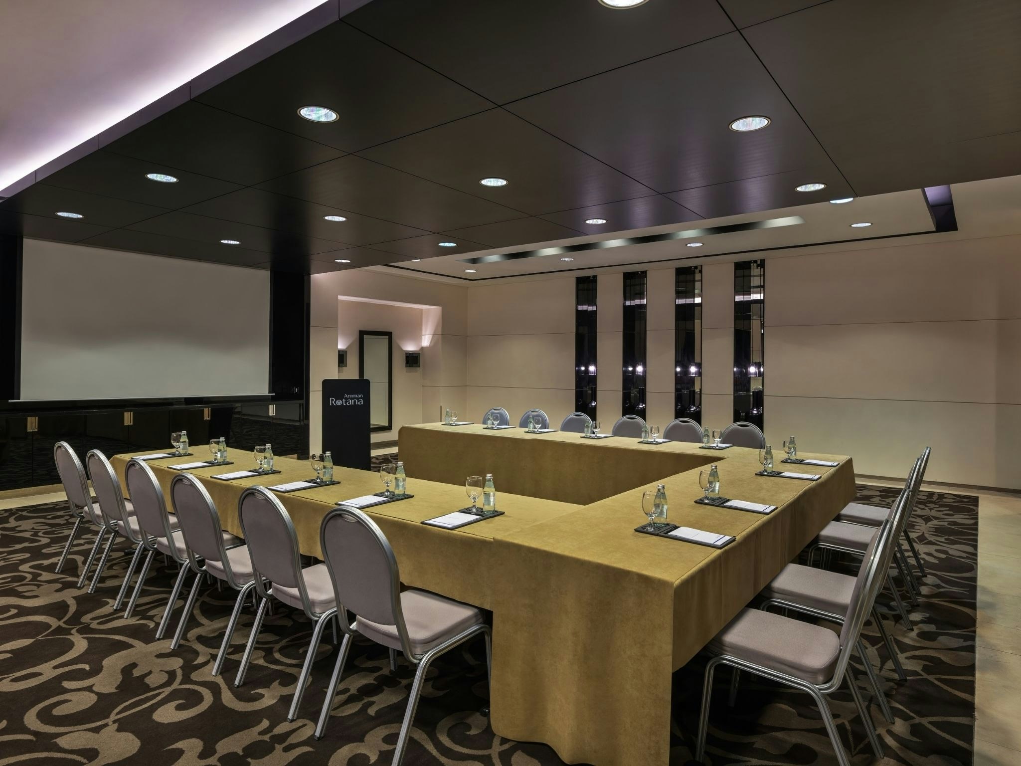 Amman Rotana 39/50