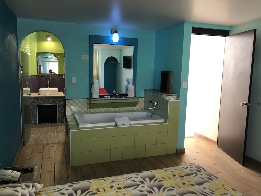 Hotel Villas 7 50/50