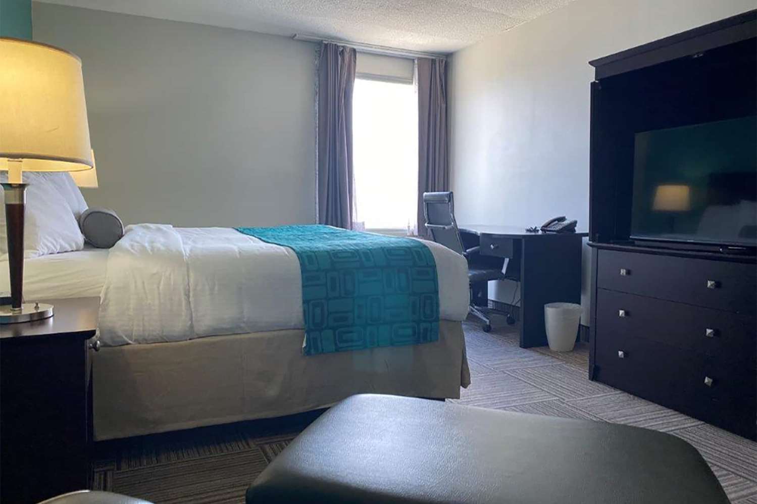 Travelodge by Wyndham Miramichi New Brunswick 8/35