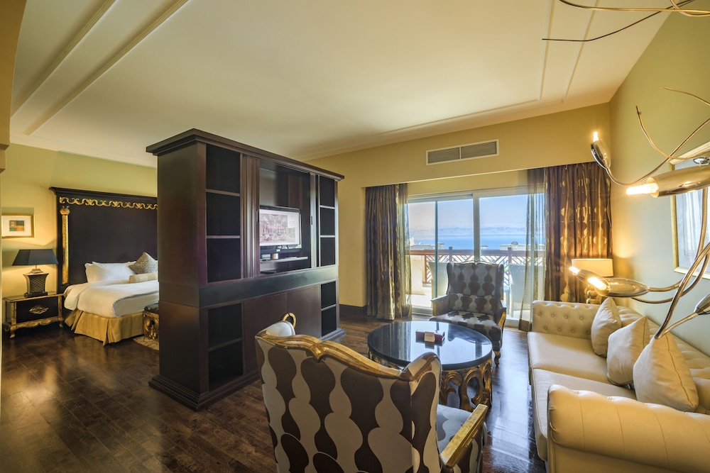 Crowne Plaza Jordan Dead Sea Resort and Spa 40/74