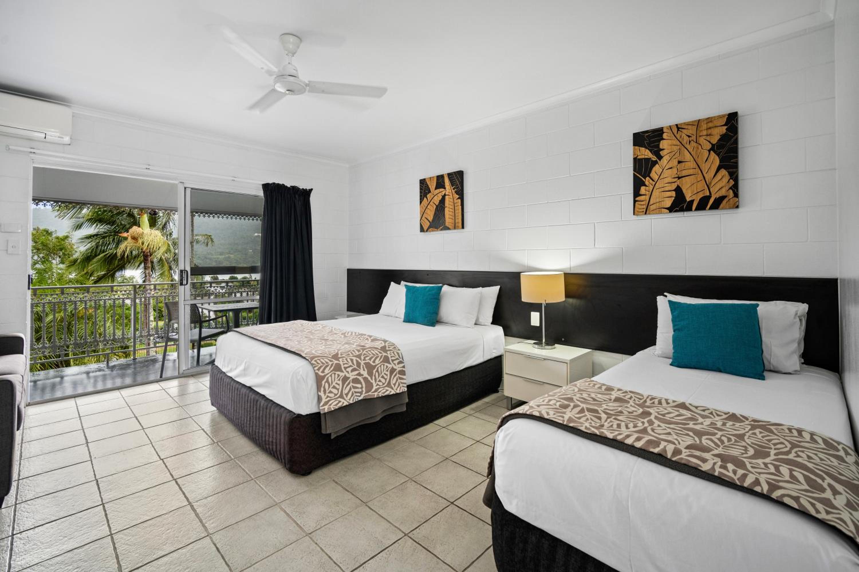 Room, Single, Queen Bed, Bay View, Balcony