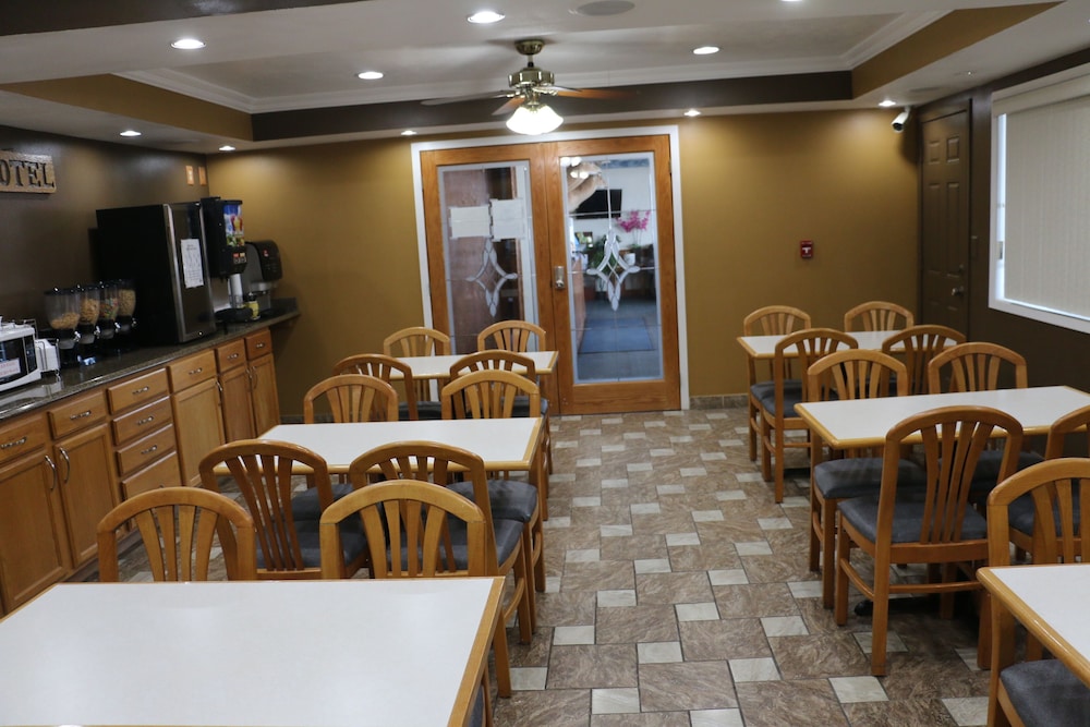 Amber Inn Motel Le Mars 35/49