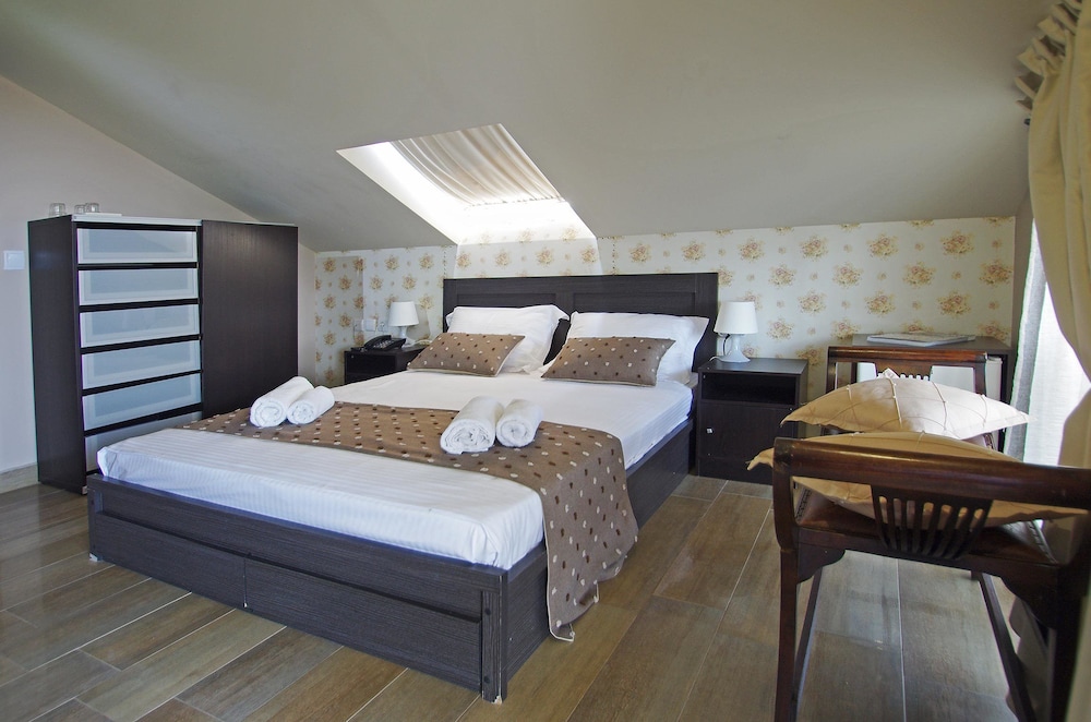Principal New Leisure Hotel 12/37