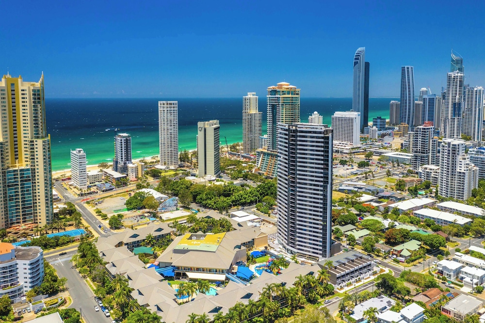 Paradise Resort Gold Coast 65/68