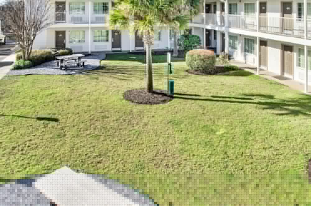 Studio 6 Extended Stay - Ocean Springs, MS 46/53