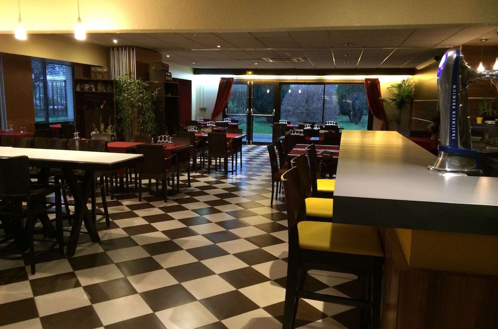 Kyriad Argenteuil 15/74