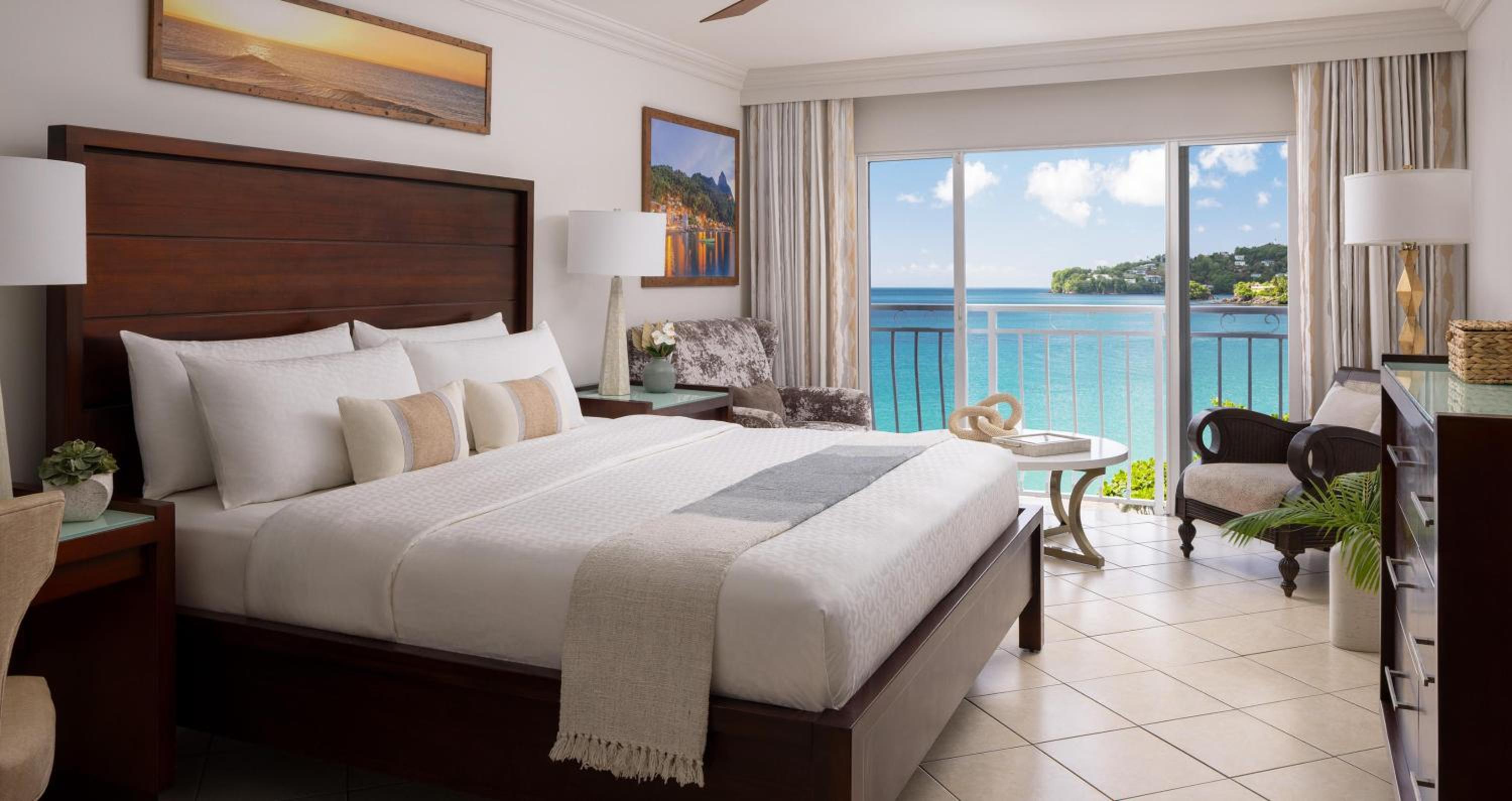 Emerald, King Bed, Ocean Front