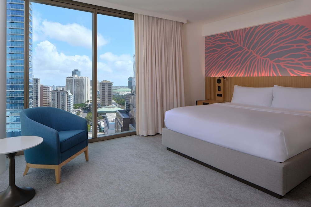 Renaissance Honolulu Hotel & Spa 27/67