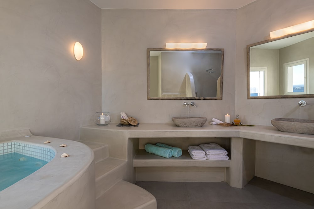 Adamant Suites - Adults Only 34/69