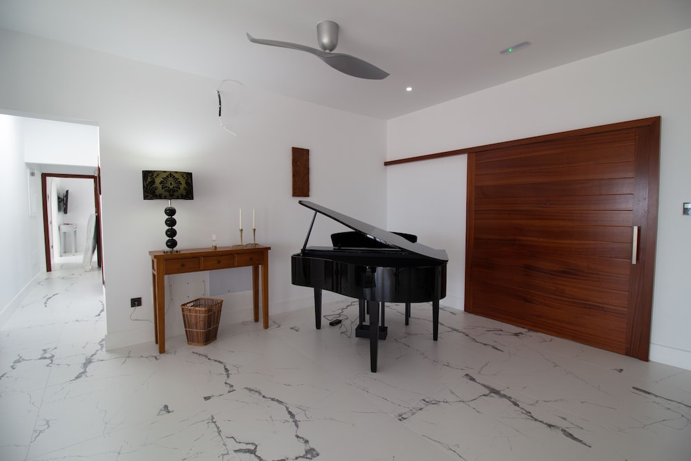 Casa Serena 10 6/50