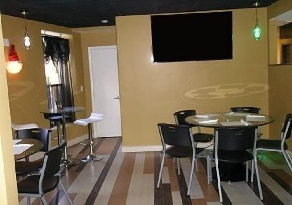 The Prince Hotel 18/19