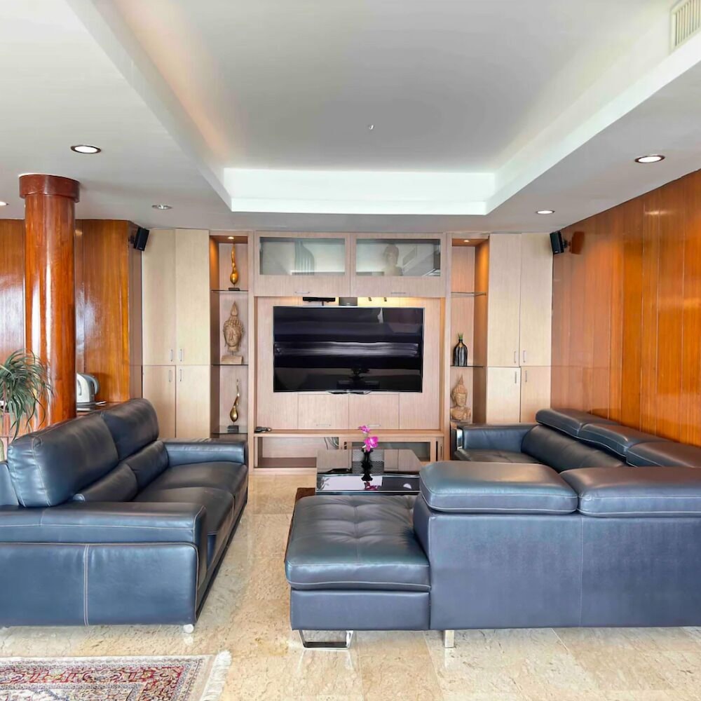 Koi Signature Villa 46/67