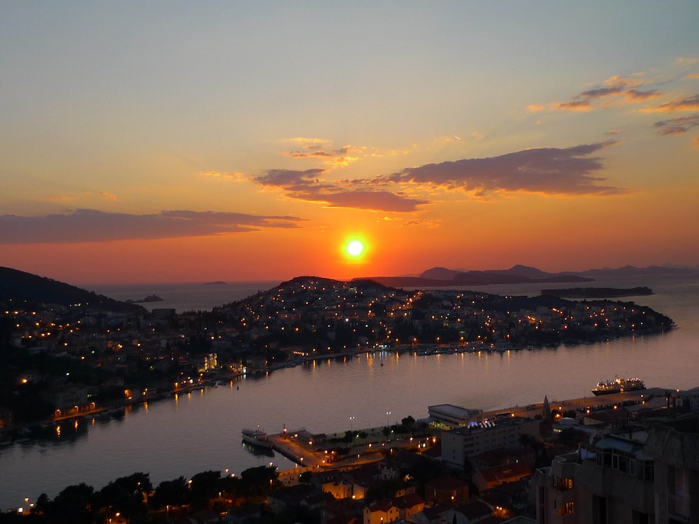 Hotel Adria Dubrovnik 27/33