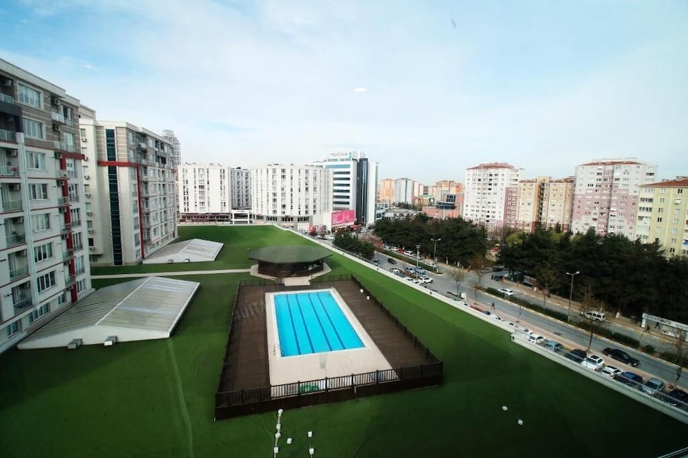 Sarissa Hotel 35/38