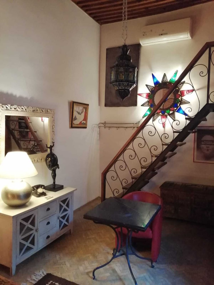 RIAD TARA 68/77