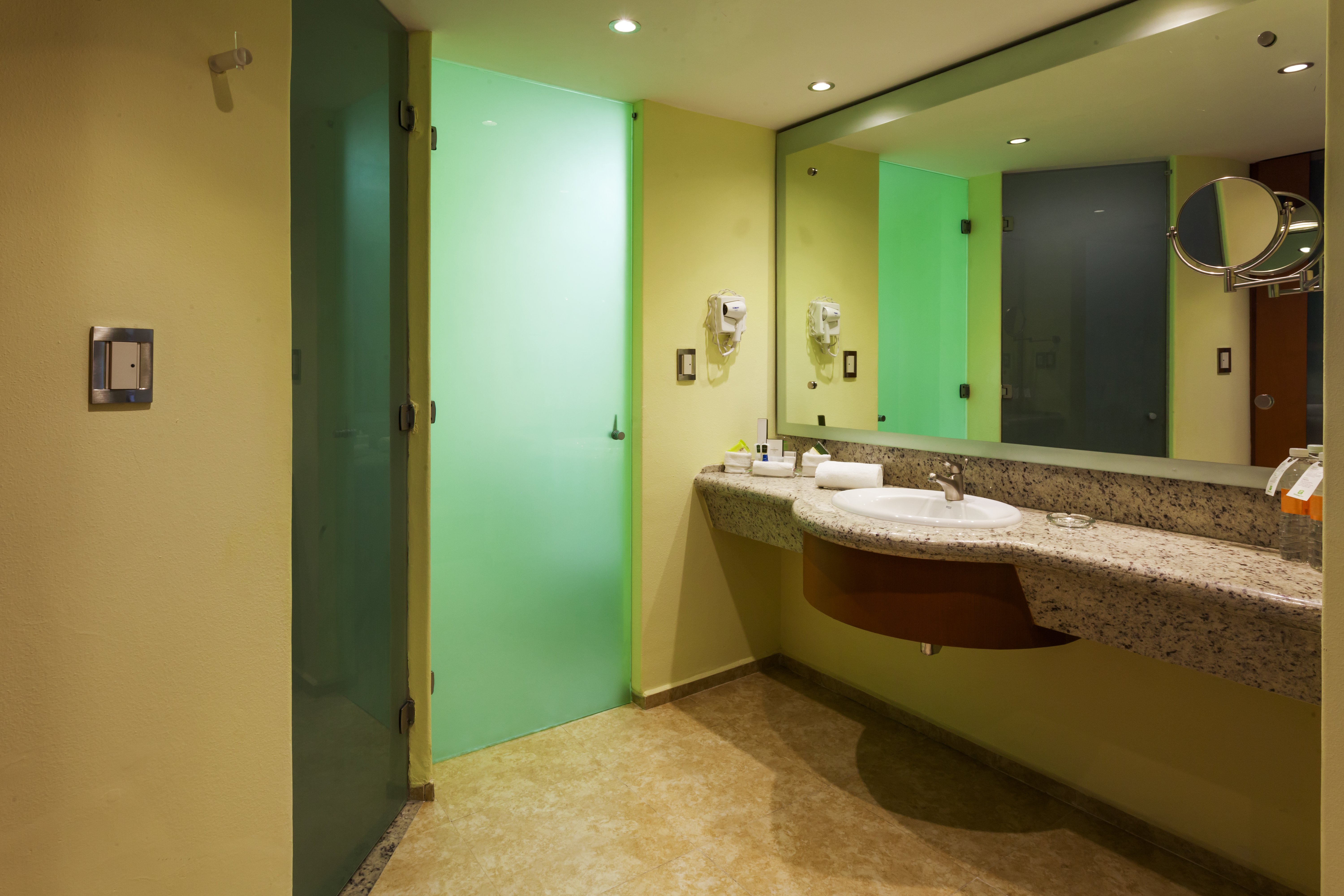 Holiday Inn Puebla Finsa 50/50