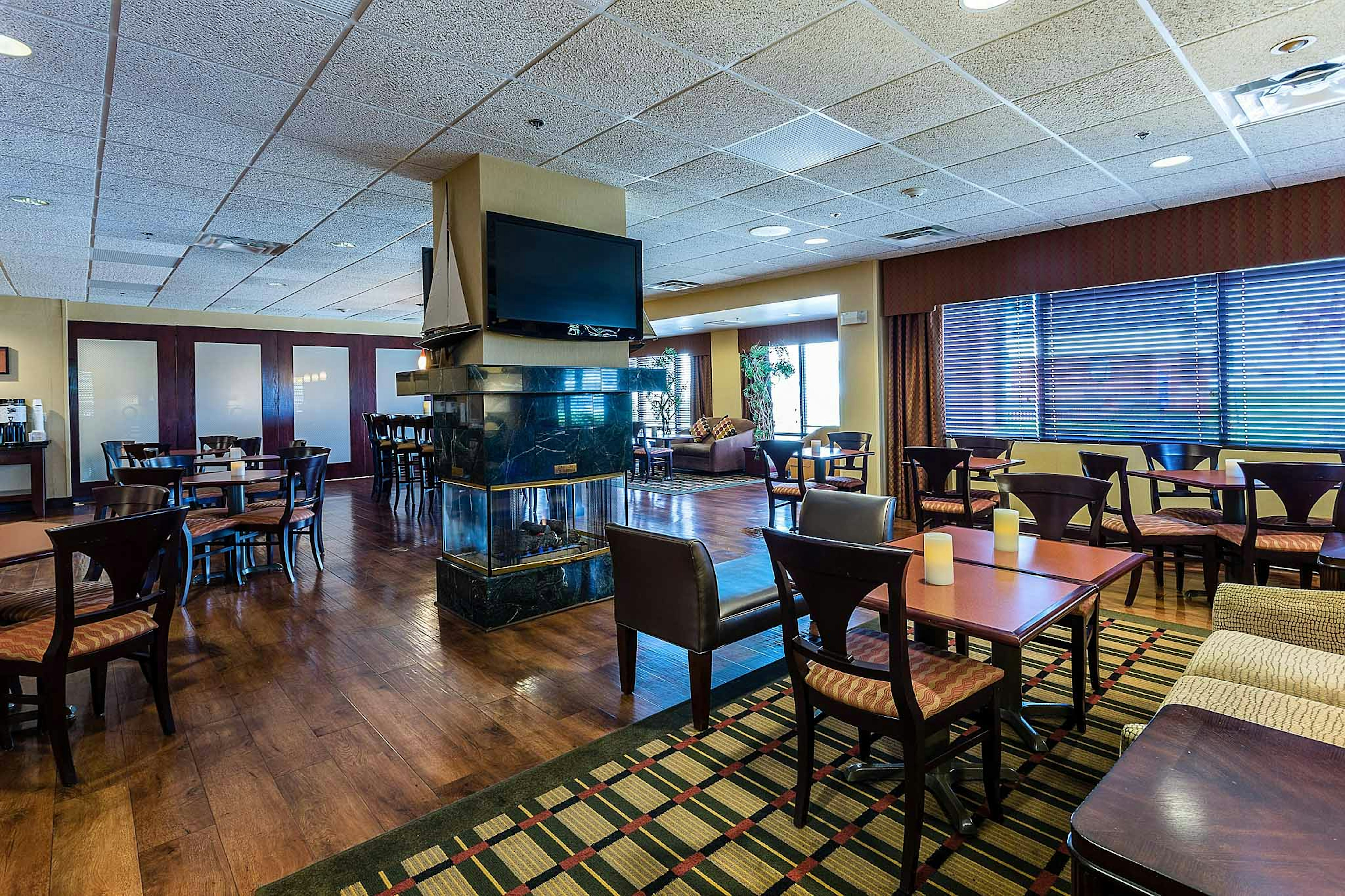 Hampton Inn Somerset, KY 36/50
