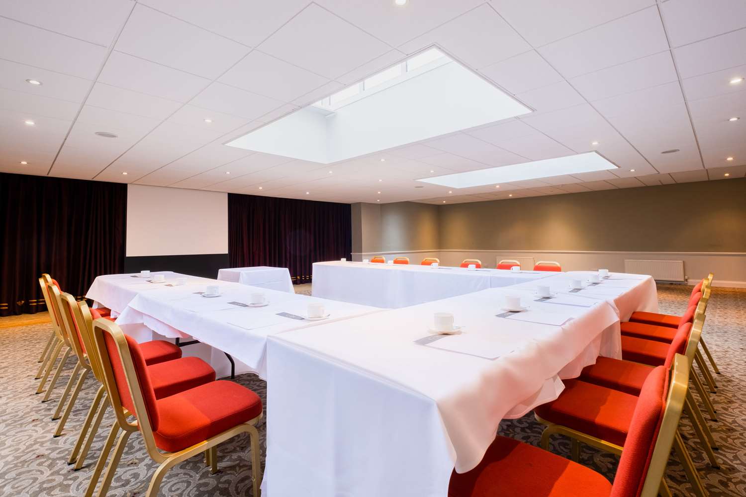 Ramada by Wyndham Cheltenham 13/17