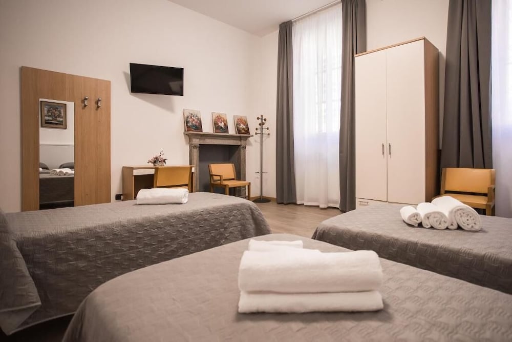 Hotel Amico 8/19