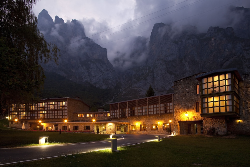 Parador De Fuente De 3/66