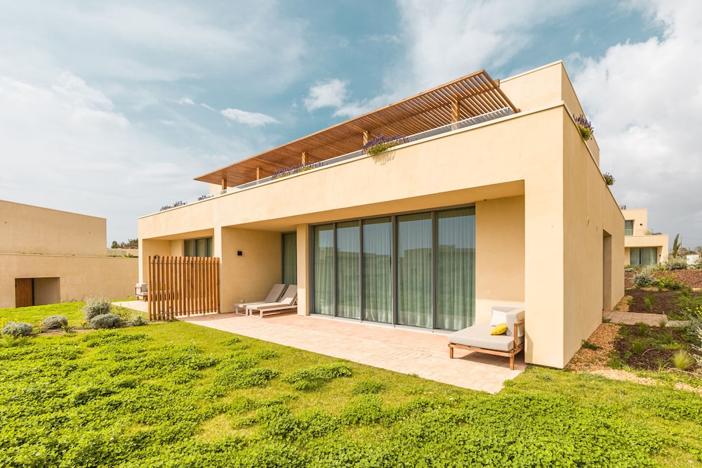 White Shell Beach Villas 42/50