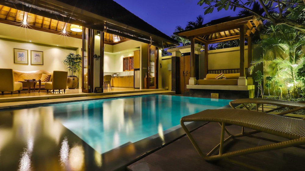 Disini Luxury Spa Villas 4/50