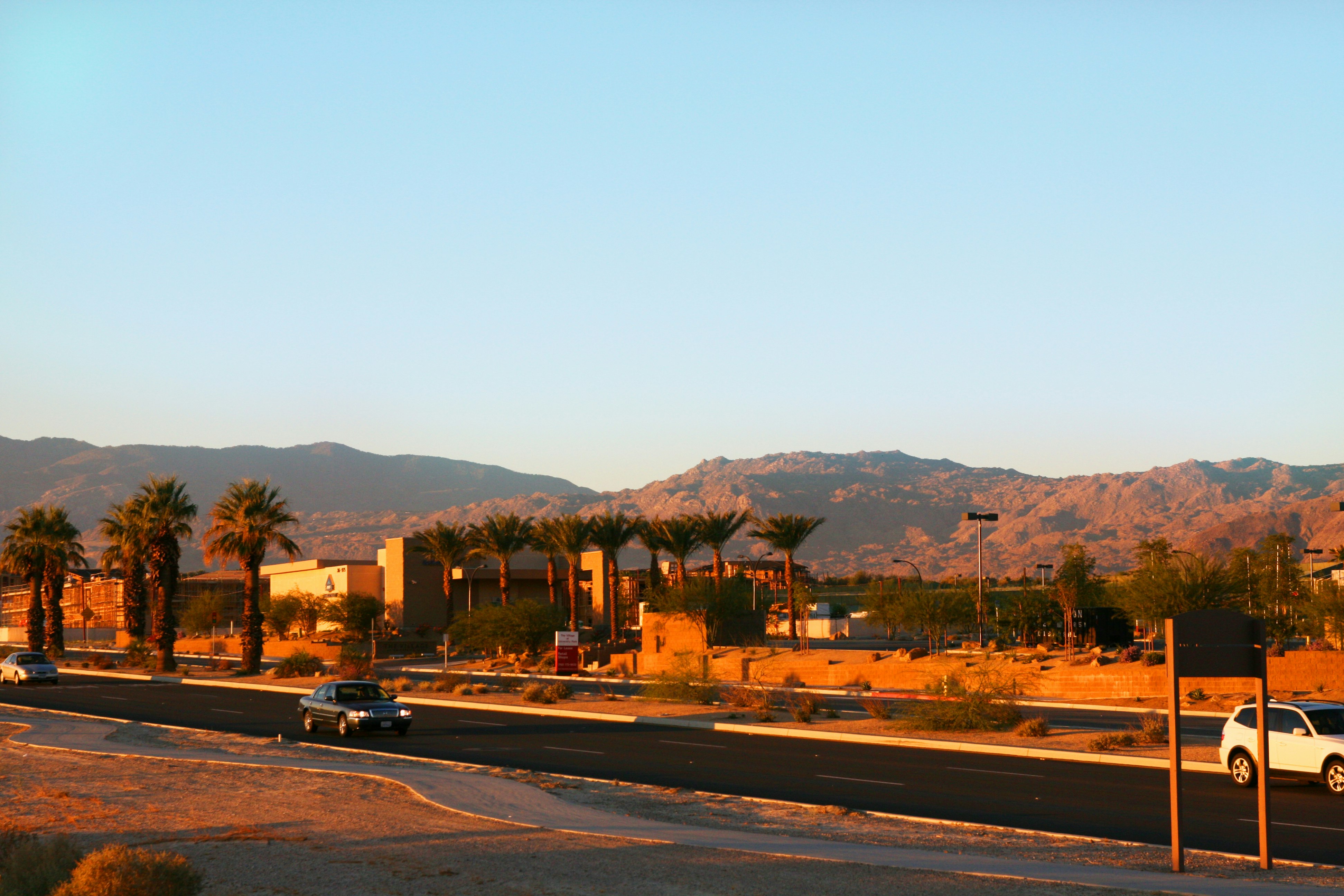 Hampton Inn & Suites Palm Desert 60/64