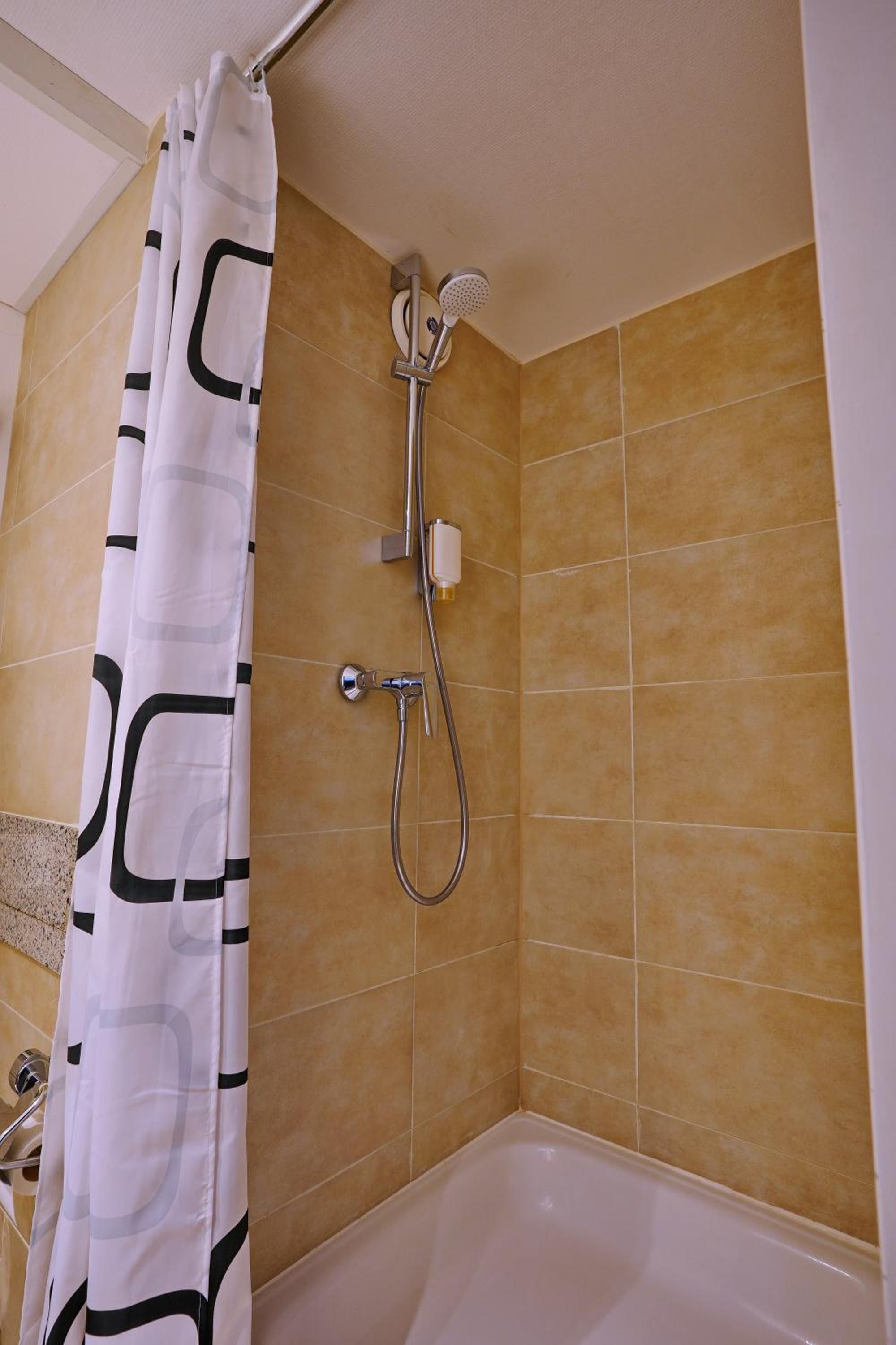 Hotel B99 38/39