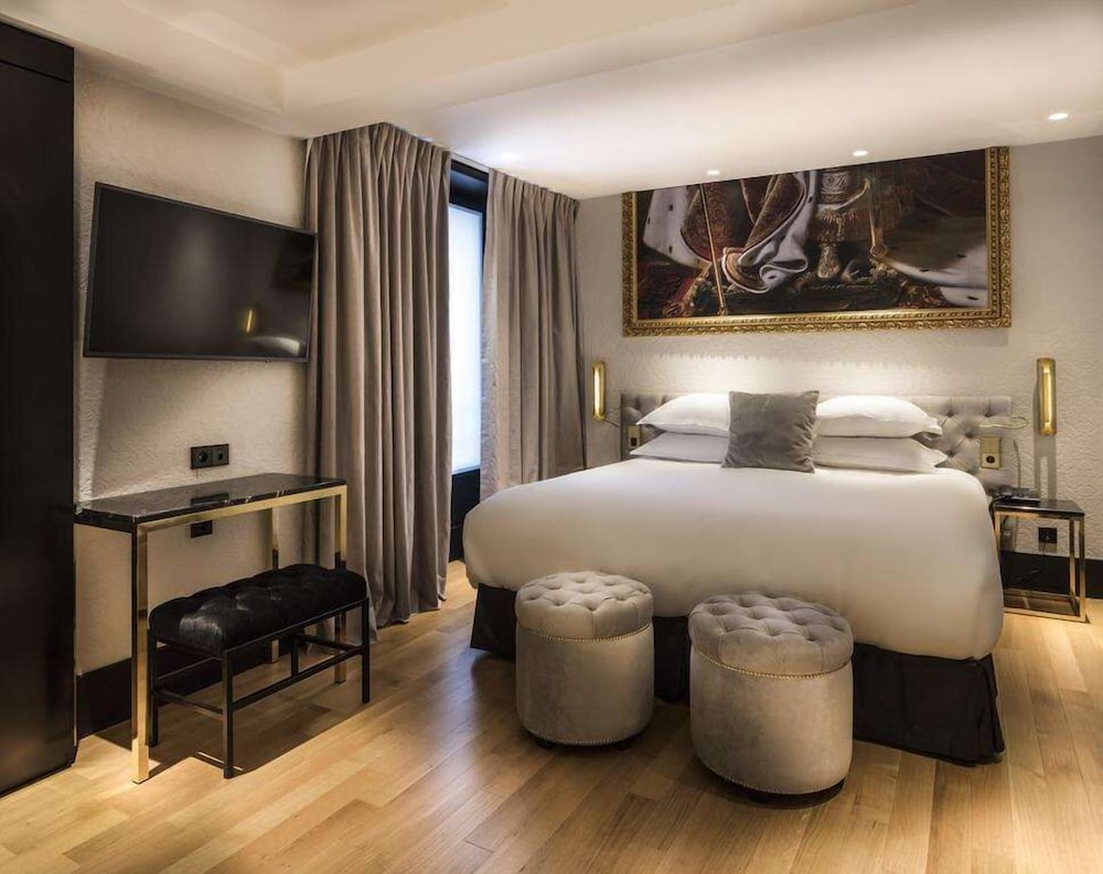 Hotel Eiffel Petit Louvre 11/63
