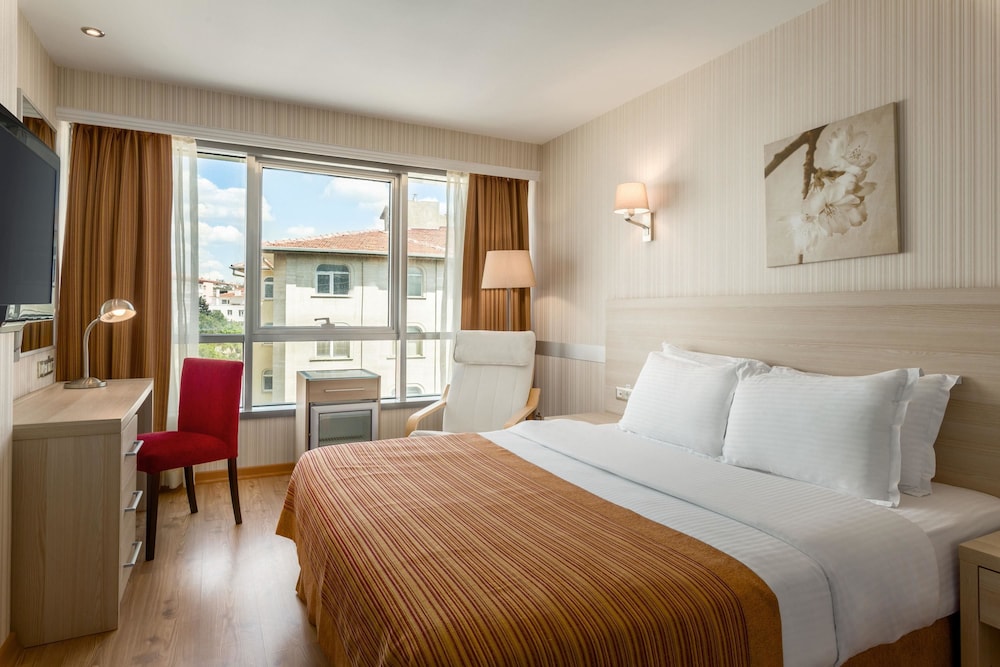 Ramada by Wyndham Ankara 35/40