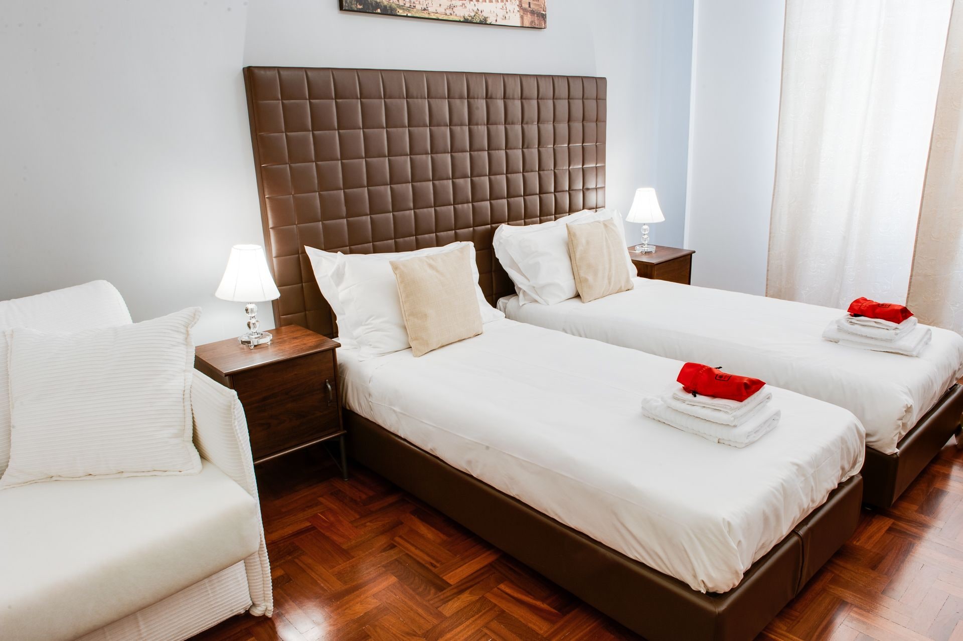 ROOM, TRIPLE