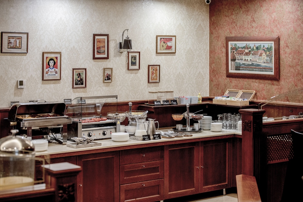 Gold Hotel Budapest 59/68