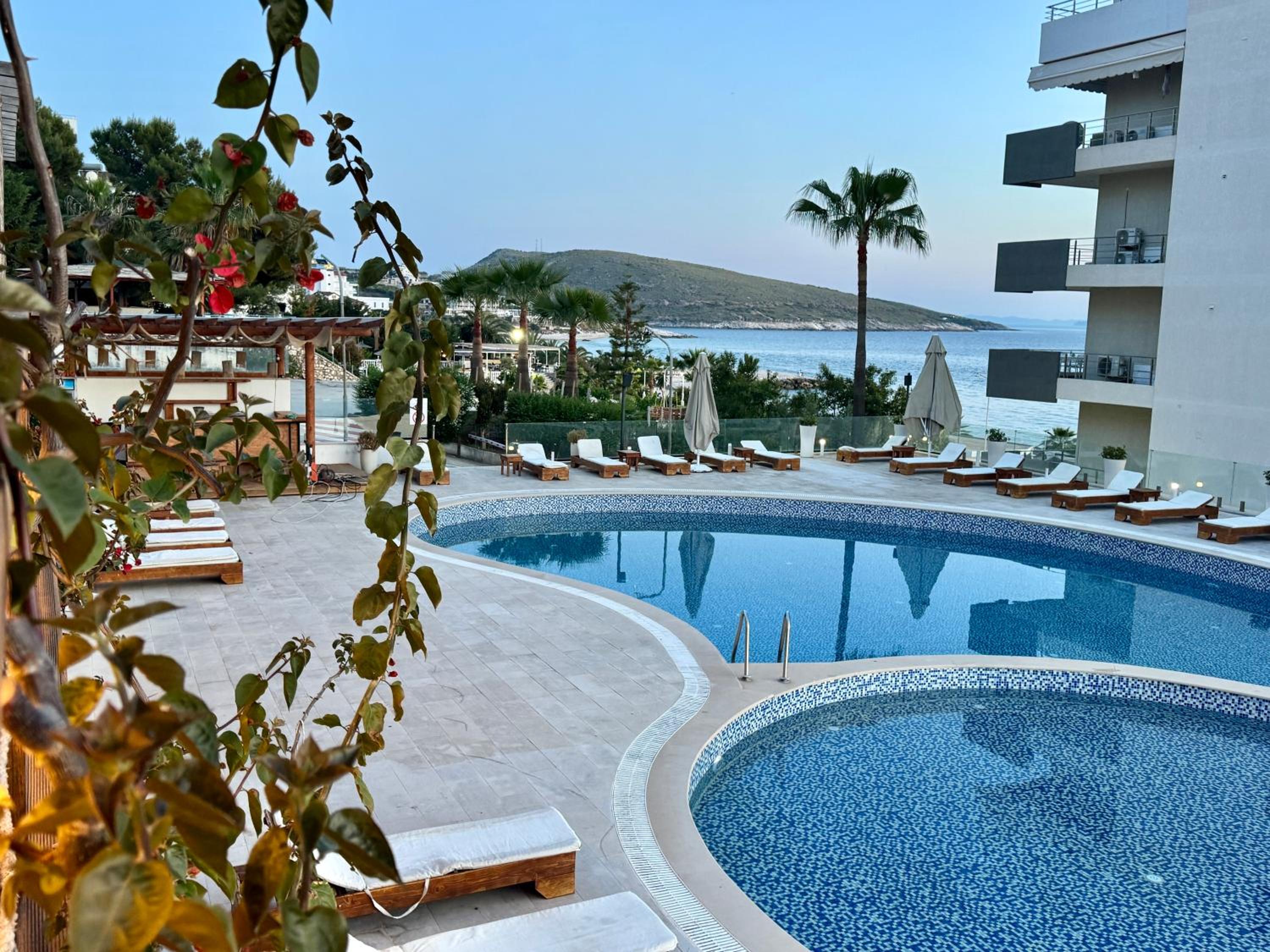 Harbour Hotel 28/37