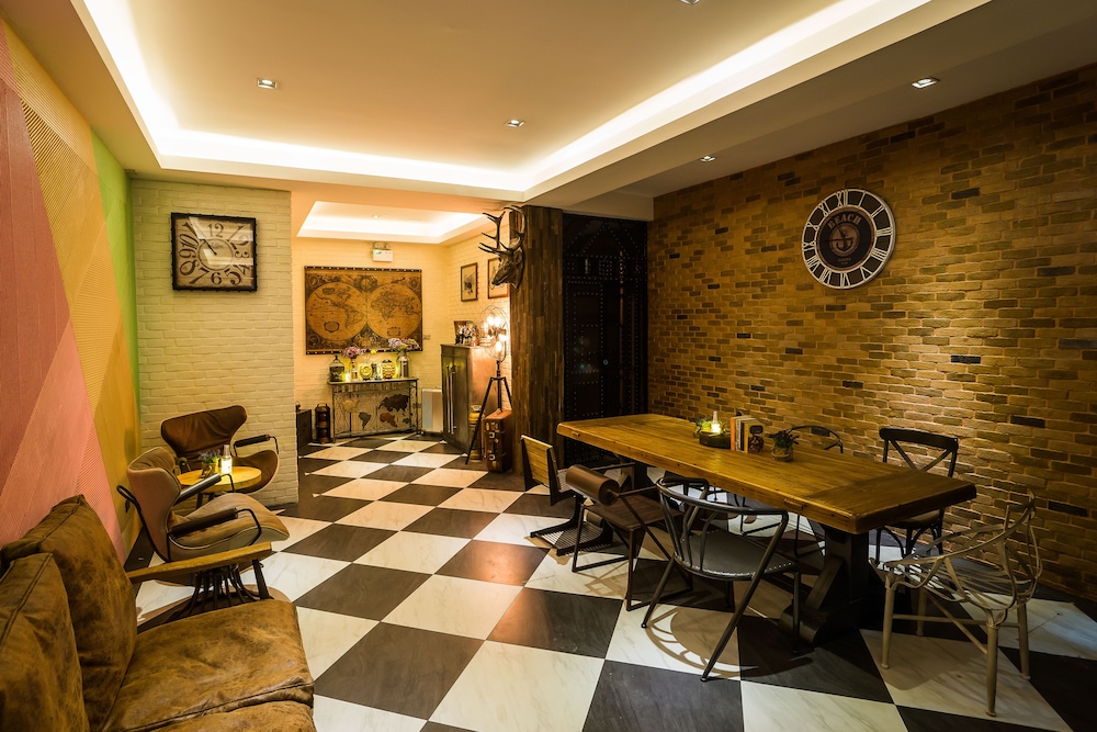 Nonze Hostel 56/66