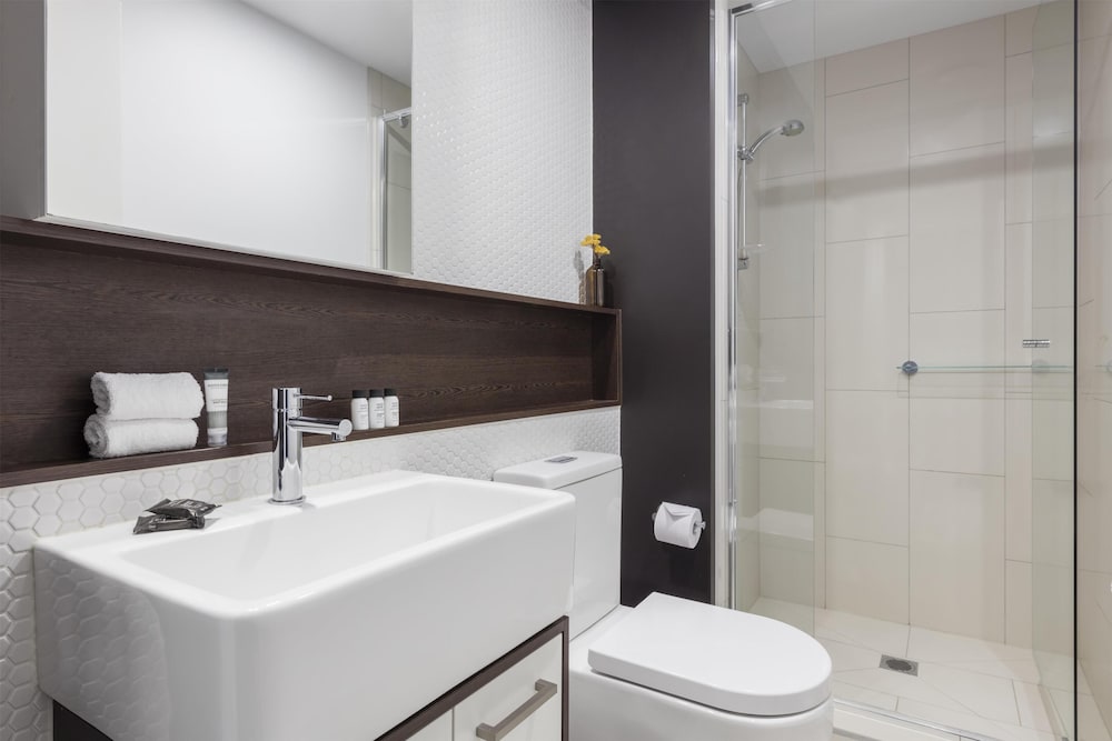 Oaks Melbourne Southbank Suites 45/47