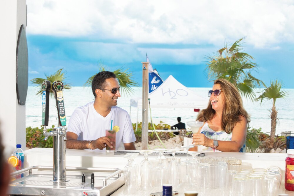 H2O Life Style Resort 7/50