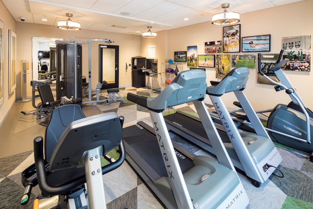 Best Western Plus Franciscan Square Inn and Suites Steubenville 27/47