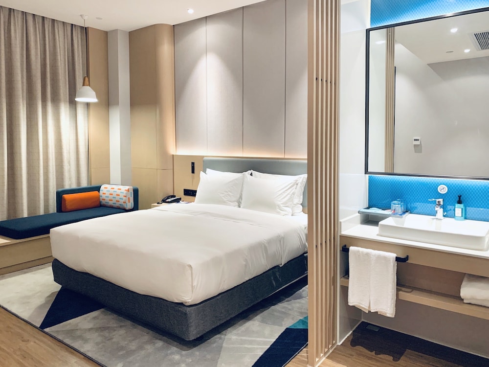Holiday Inn Express Dongguan Marina Bay 23/58