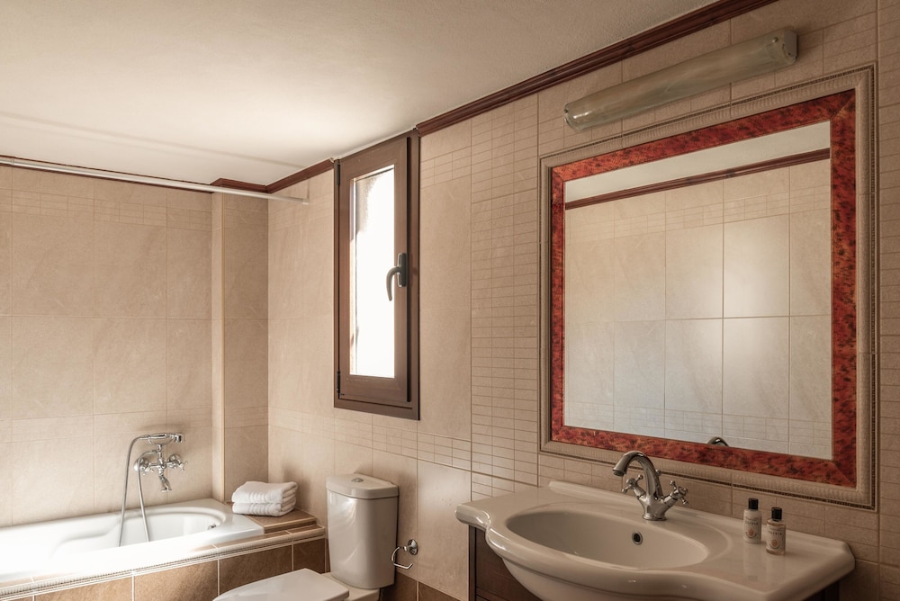 Manili Boutique Suites & Villas 59/60