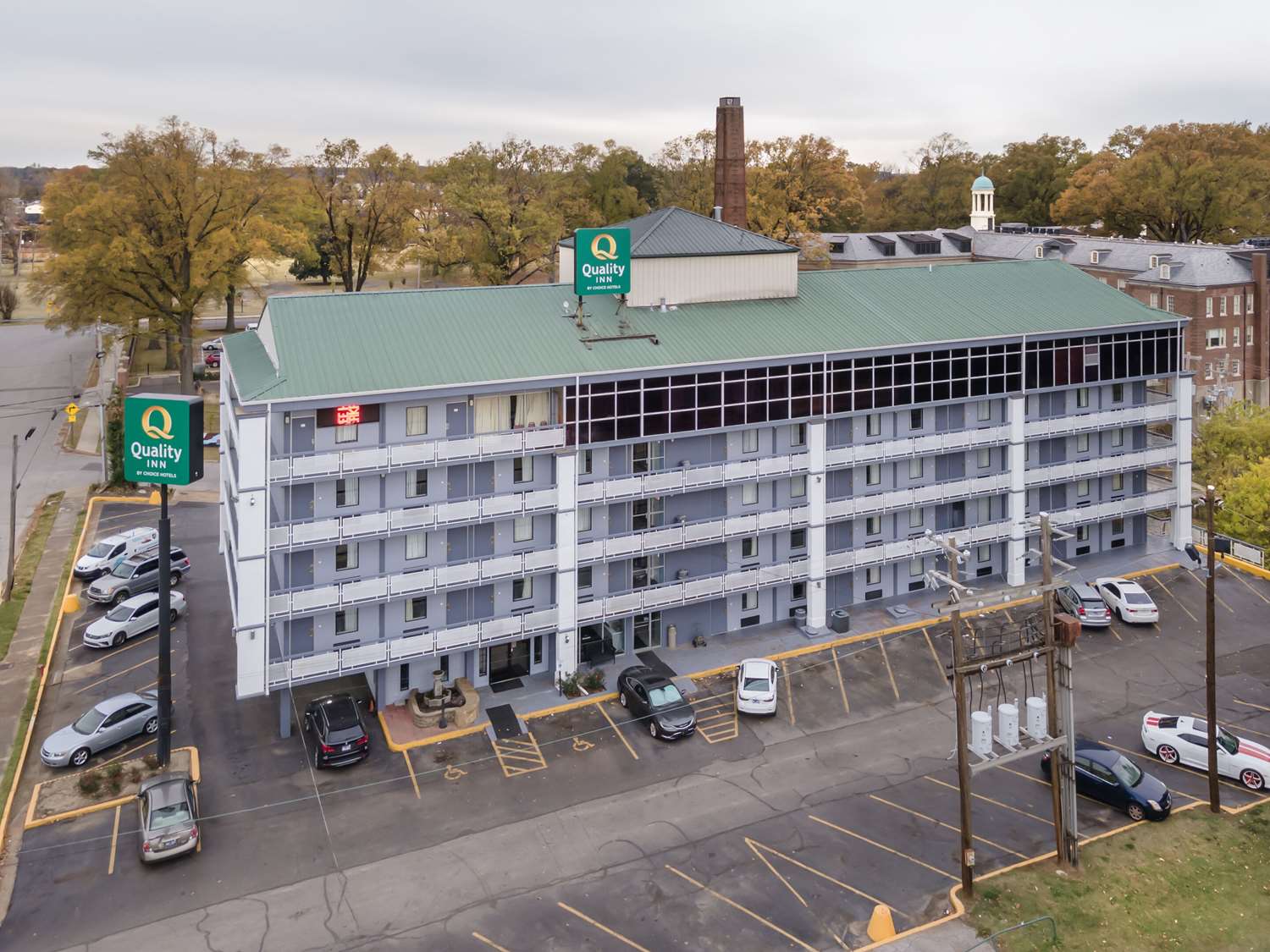 Downtown Inn & Studio Suites 1/23