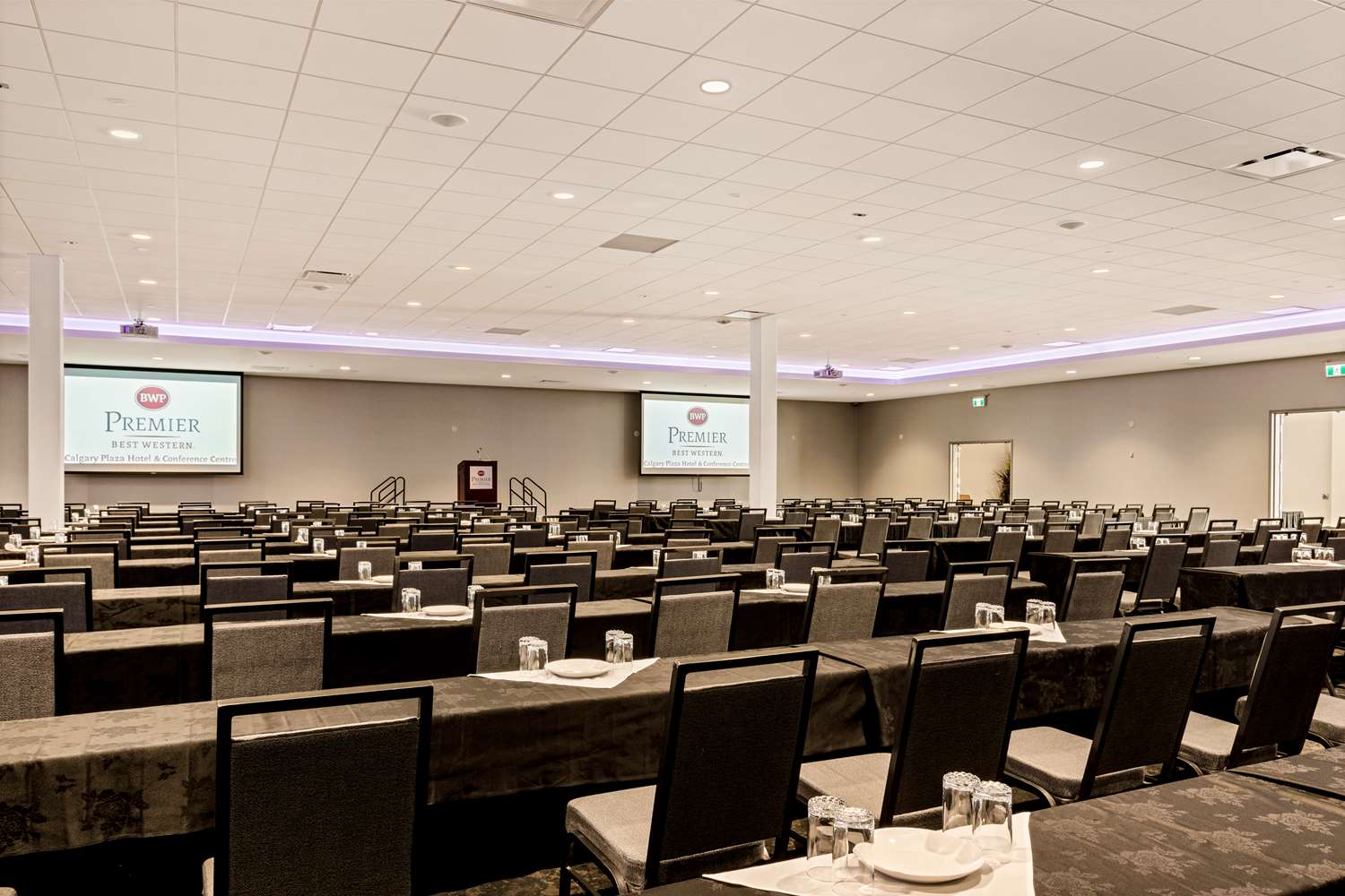 Best Western Premier Calgary Plaza Hotel and Conference Centre 52/65