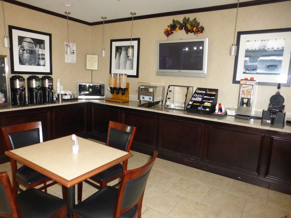 Red Roof Inn Pecos 17/23