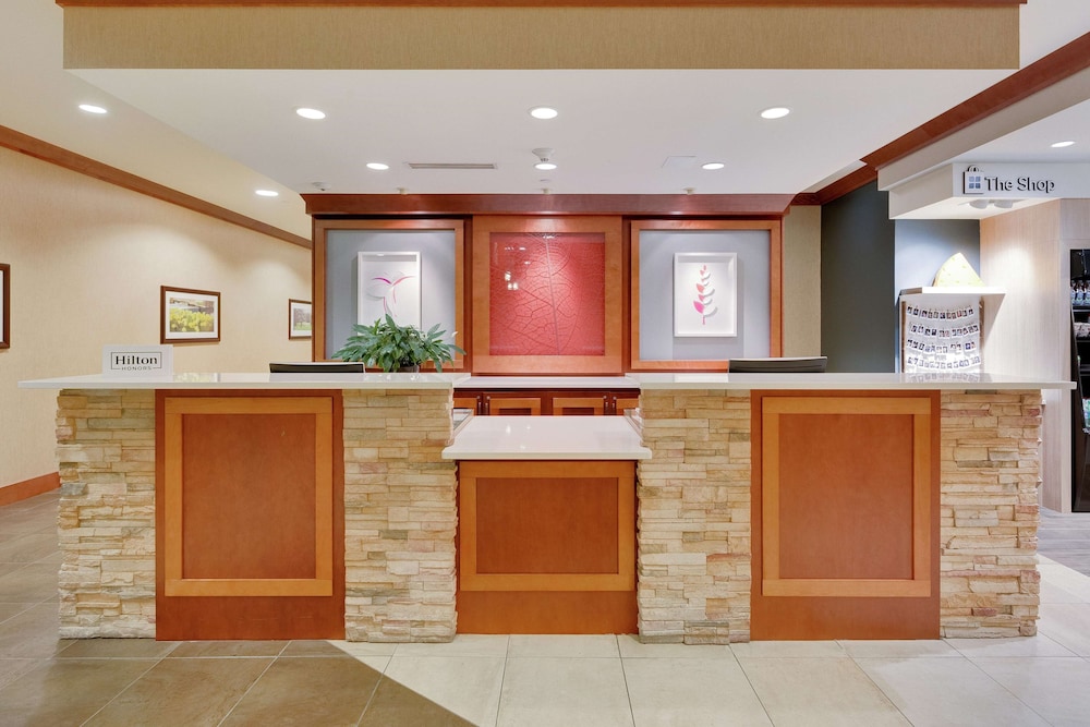 Hilton Garden Inn Milwaukee Airport 6/60