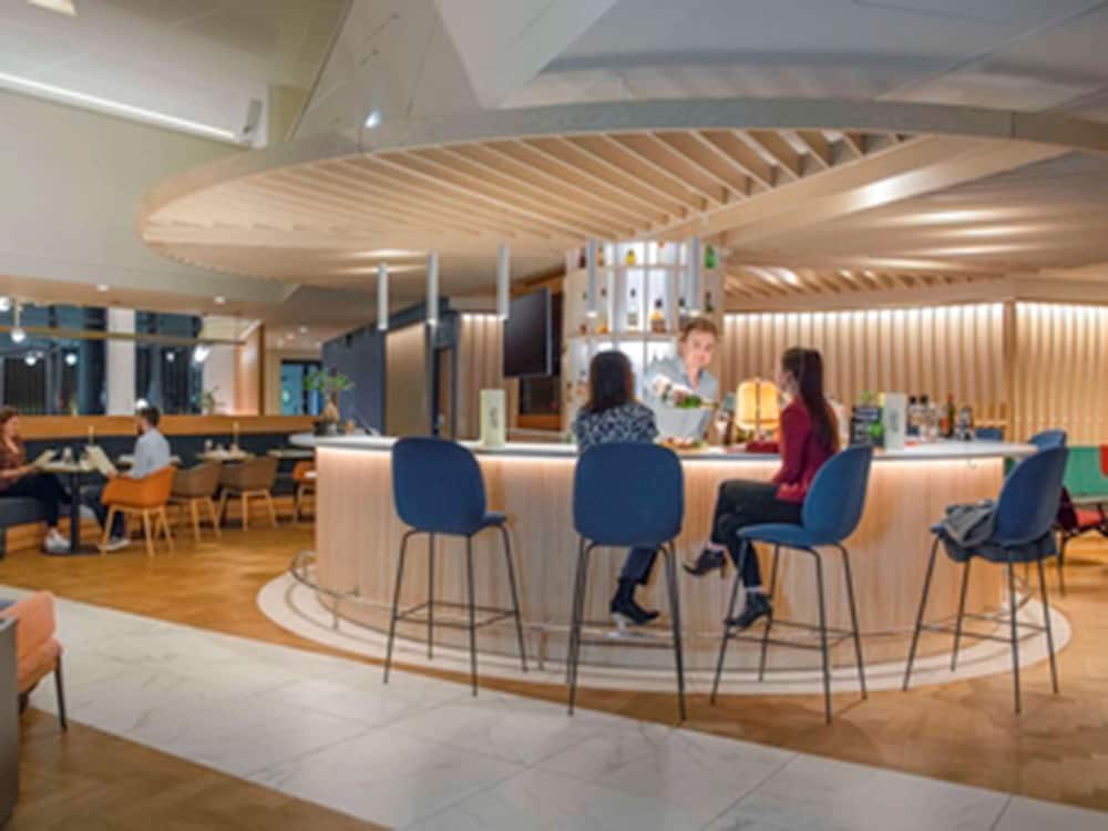 NOVOTEL LE HAVRE CENTRE GARE 54/67