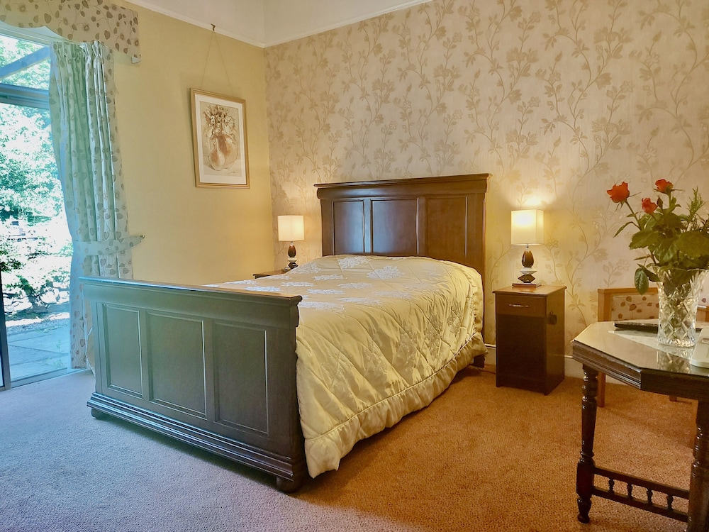 Belvedere Lodge - B&B 23/67