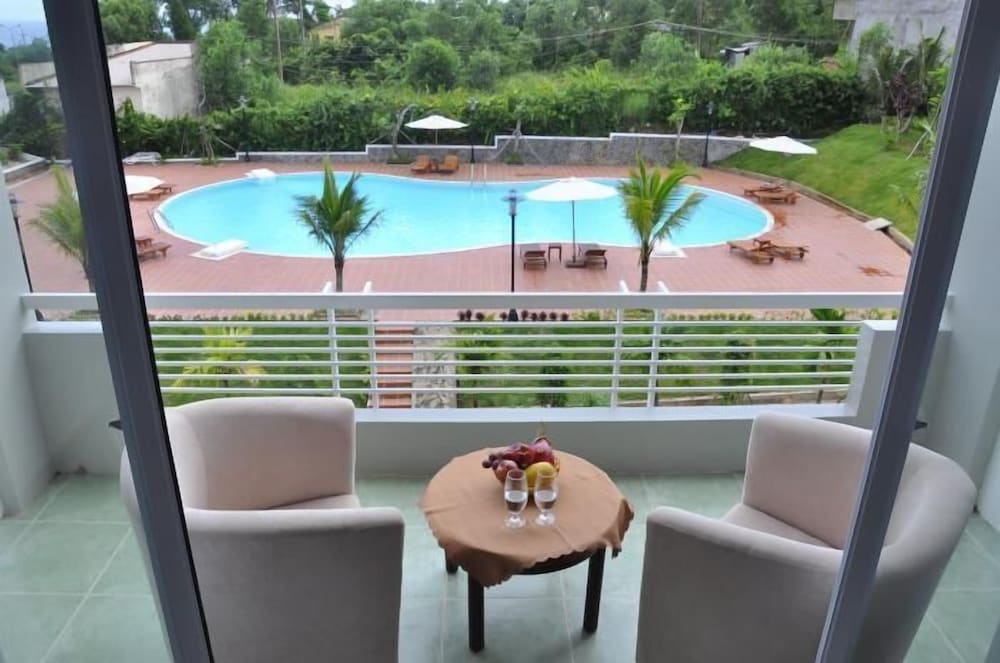 Hoa Binh Phu Quoc Hotel 24/37